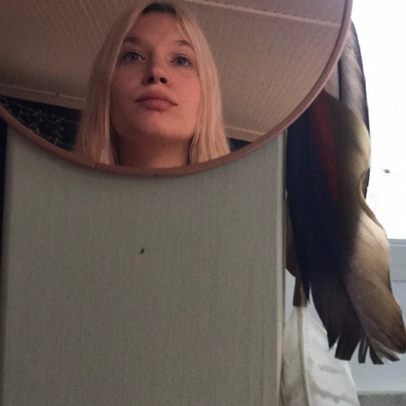 Meet your Posher, Alana - Picture 2 of 4